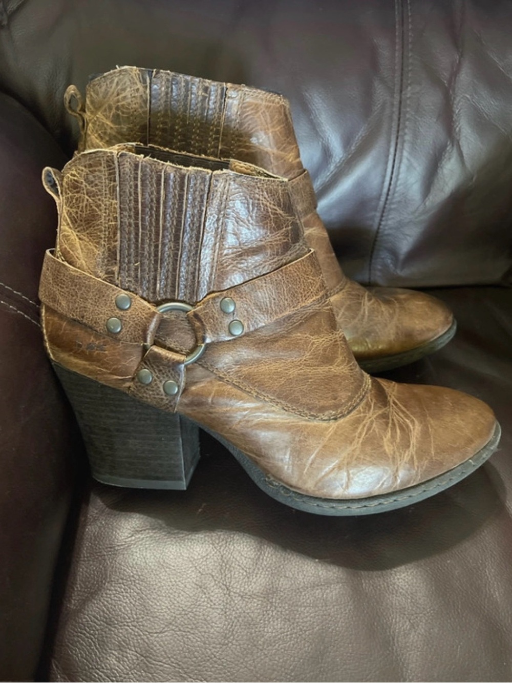 Womenβs Born Sasha Brown Leather Ankle boots